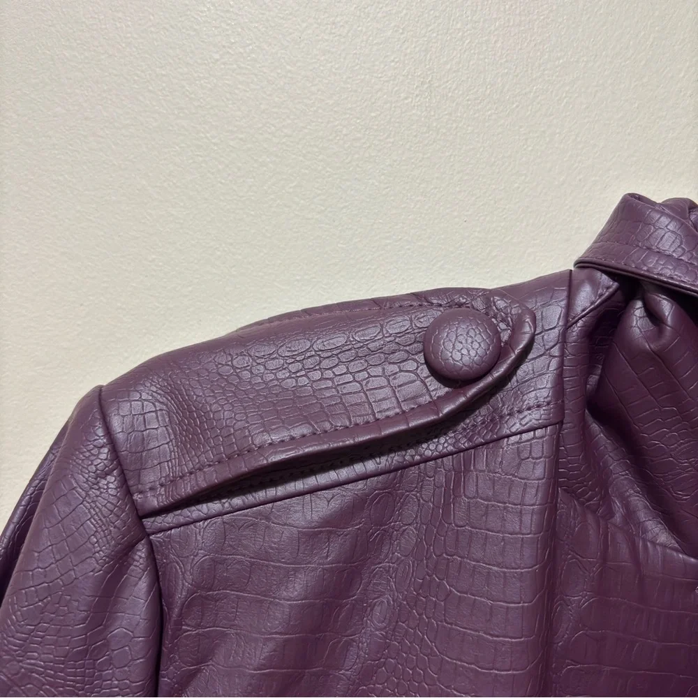 Hot Topic Suicide Squad Joker Purple Trench Coat - Picture 13 of 14